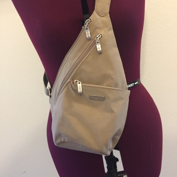 Baggallini mini sling backpack Clearance